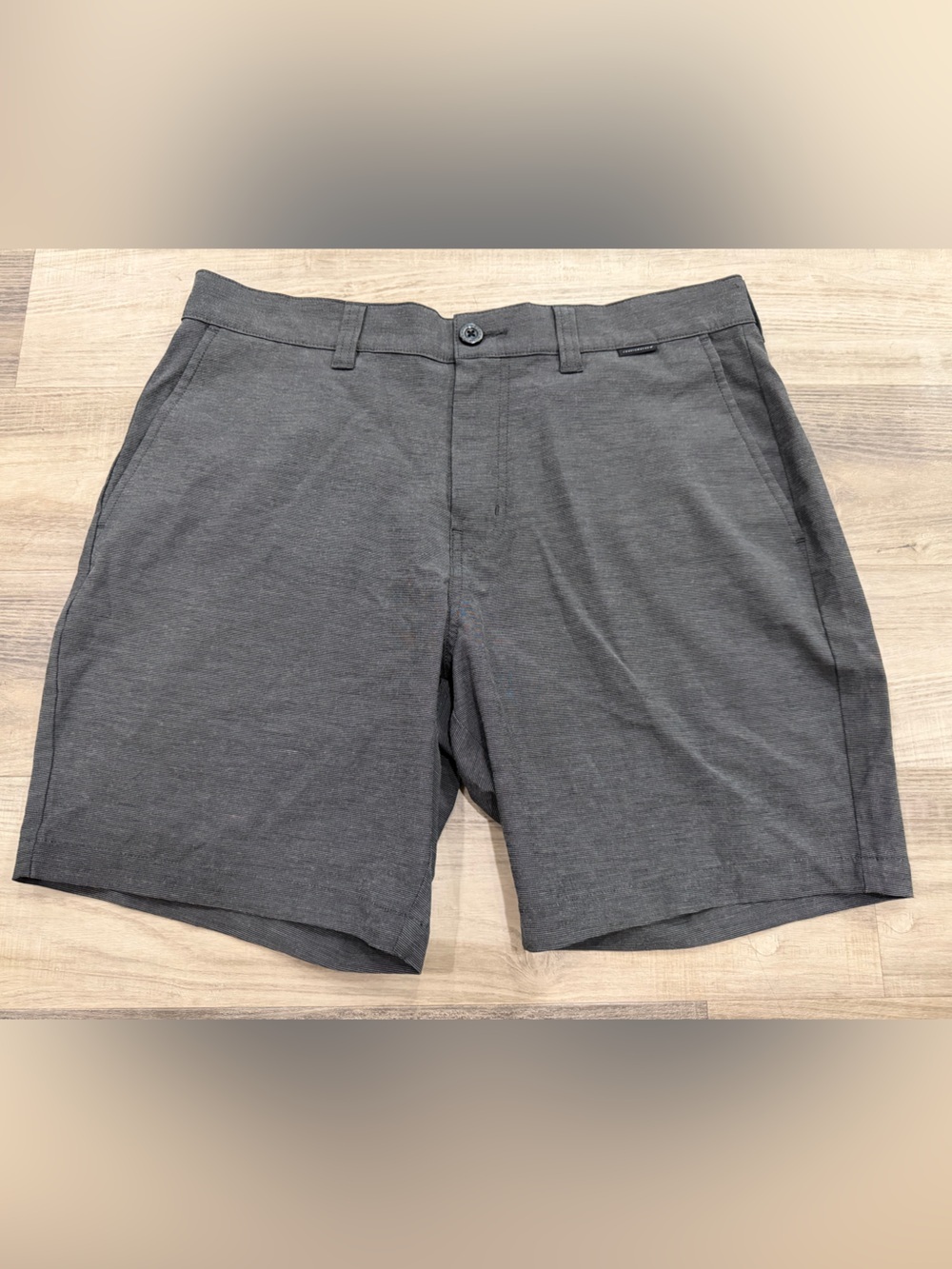 Travis Mathew Gray Performance Golf Shorts Men’s 32 Stretch